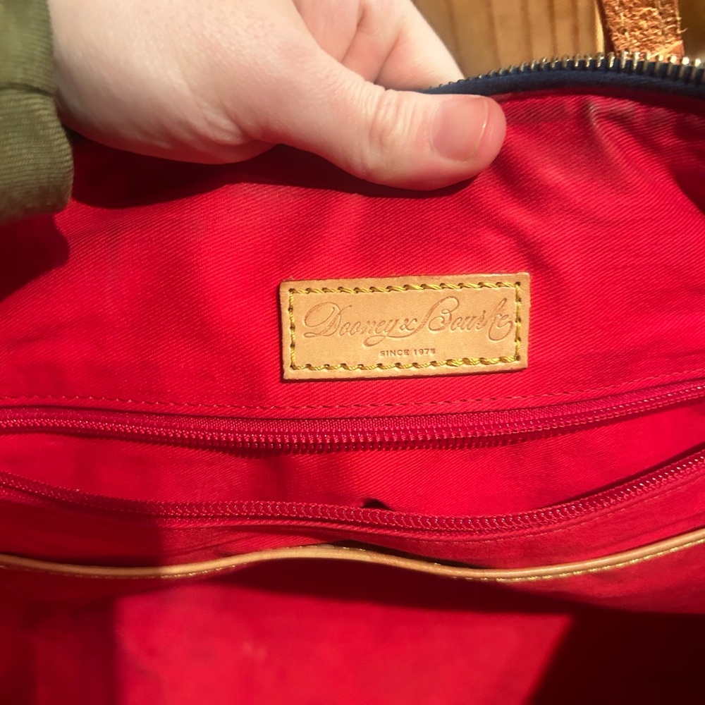 Dooney & Bourke Navy and White Chevron Tote set - Picture 8 of 14